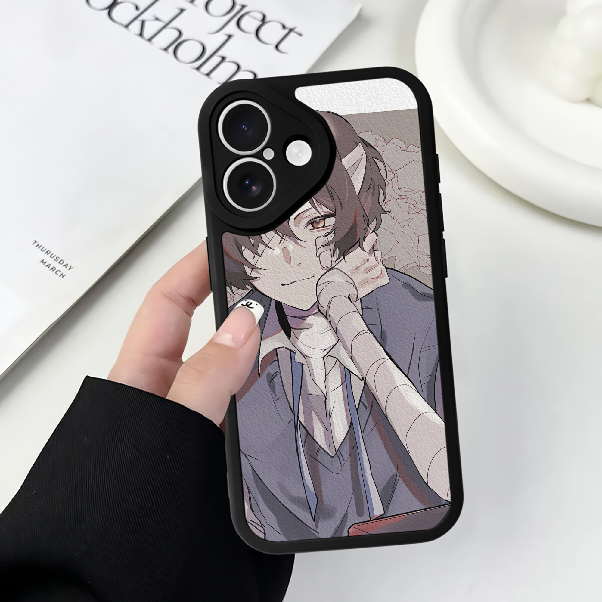 （画像用） 文豪ストレイドッグス Bungo Stray Dogs 【iPhone 16シリーズ対応】シリコンスマホケース（レザー調） 材質：シリコン